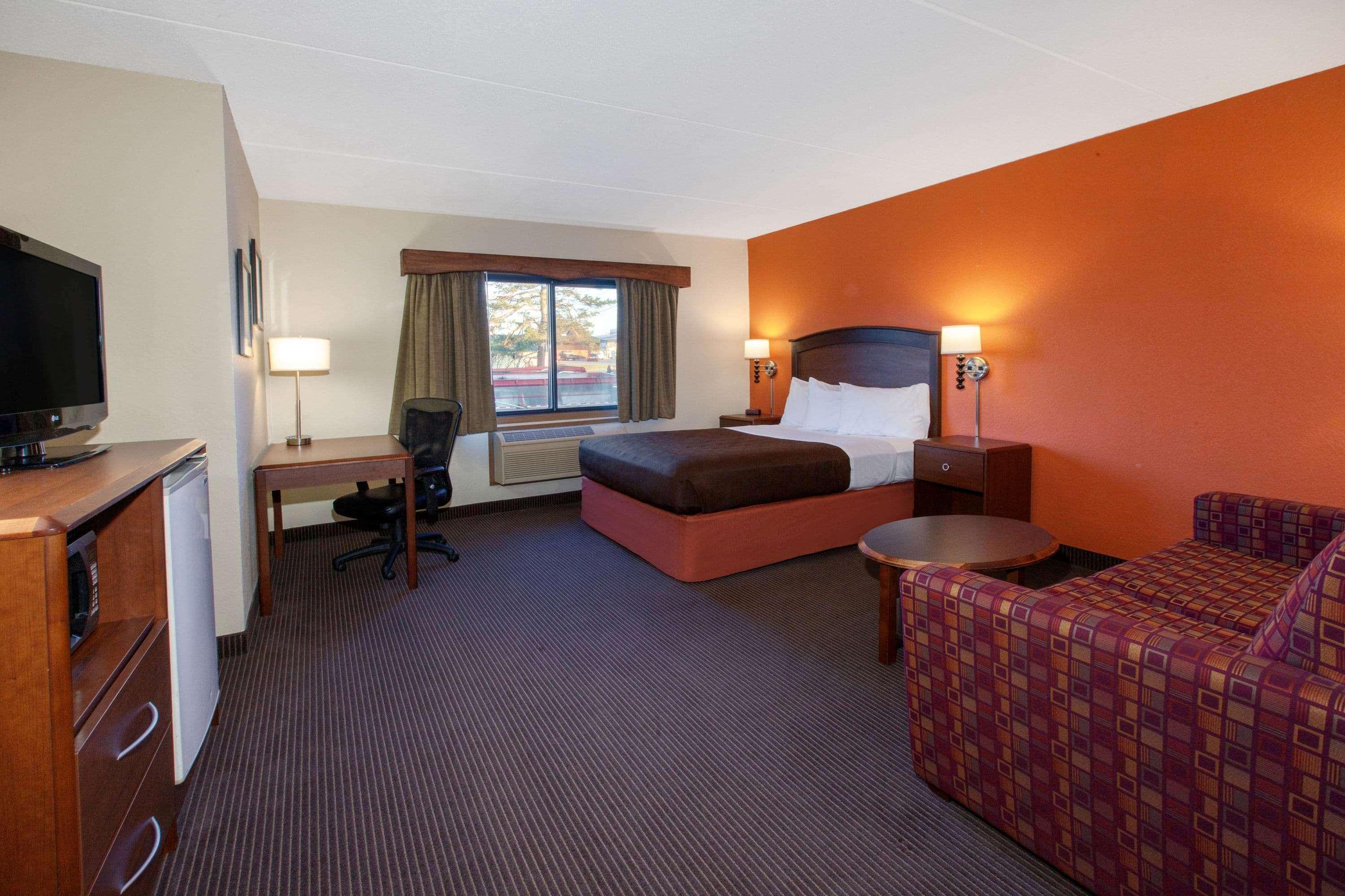 Americinn By Wyndham Iron River Exterior photo